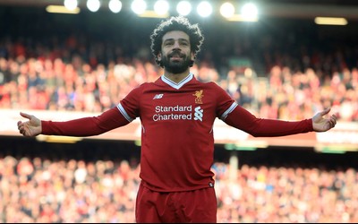 电竞牛焦点-克瓦拉茨赫利亚训练中加练定位球